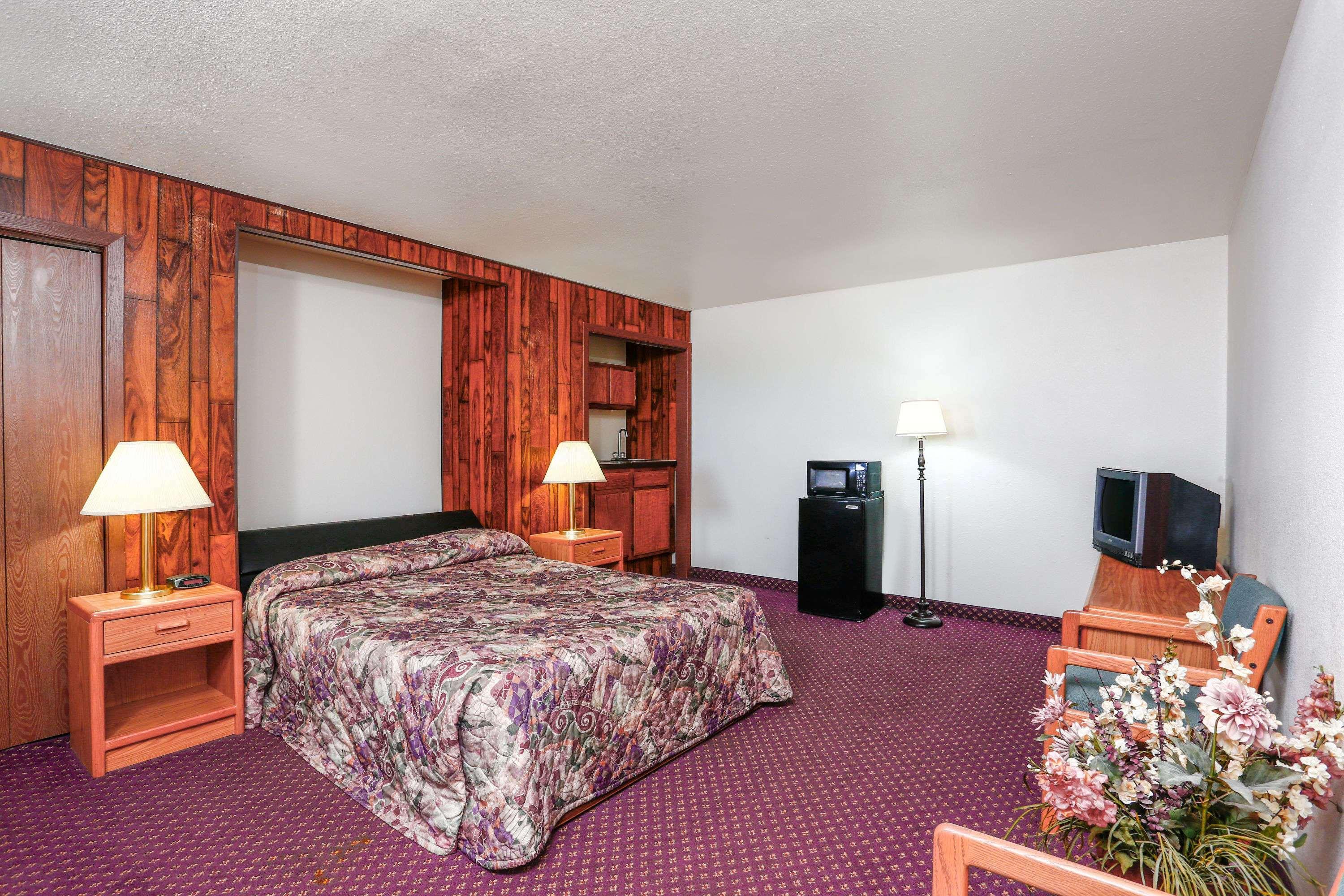 Travelodge By Wyndham Deer Lodge Montana Eksteriør bilde